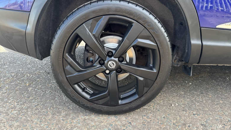 Nissan Qashqai 1.2 DiG-T Tekna 5dr Petrol Hatchback